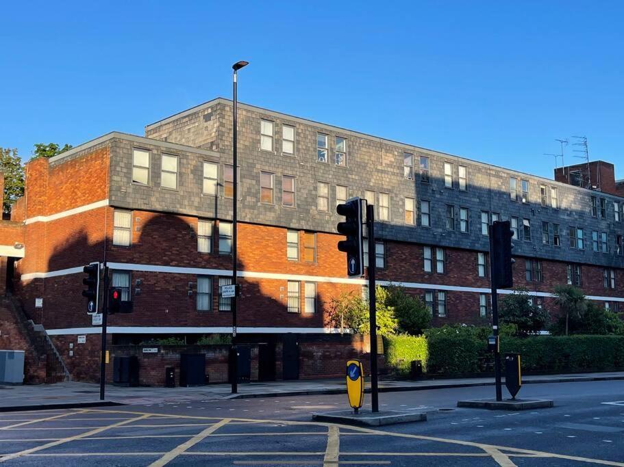 Amazing Apartment Central London Near Tube Station Exterior foto